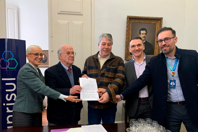 Banrisul anuncia doao para recuperao da Bibliotheca Pelotense