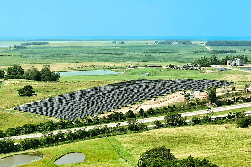 Banrisul adquire duas usinas fotovoltaicas e amplia uso de energia renovvel